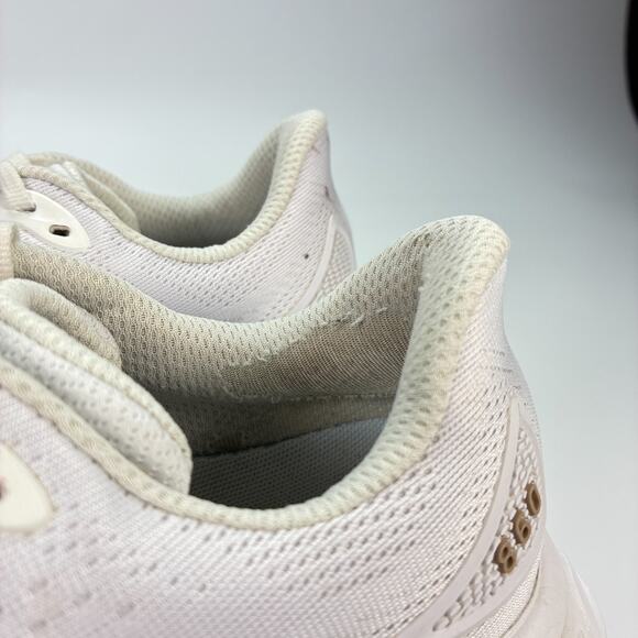 New Balance Fresh Foam X 860v13 White Athletic Running Shoes Lace Up Mens Size 8 main image 4